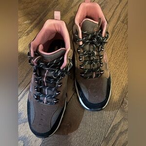 Skechers Women's Pink and Brown Athletic Shoes